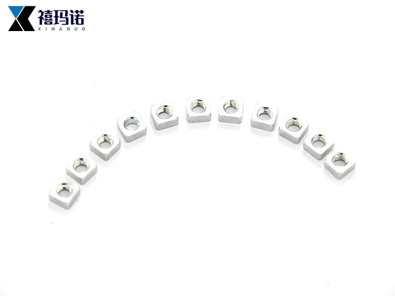 四方螺母.jpg